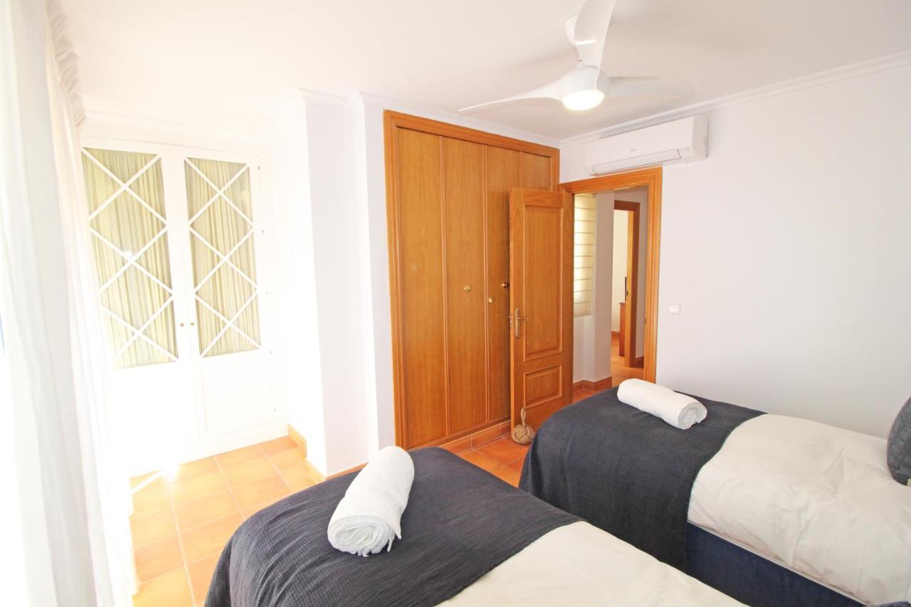 شقة Atico Duplex De Lujo Frente Al Mar. 1A Linea Playa إل كامبيلو المظهر الخارجي الصورة