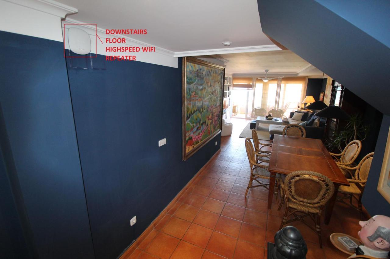 شقة Atico Duplex De Lujo Frente Al Mar. 1A Linea Playa إل كامبيلو المظهر الخارجي الصورة