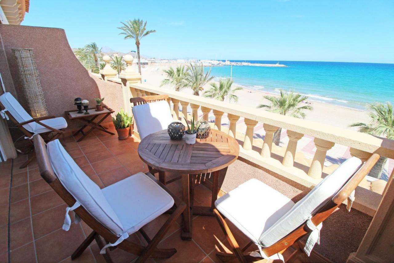 شقة Atico Duplex De Lujo Frente Al Mar. 1A Linea Playa إل كامبيلو المظهر الخارجي الصورة